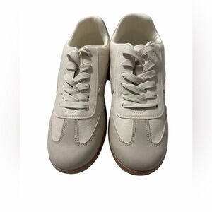 DV Dolce Vita Quantum Ivory Cream Retro Sneakers Gum Sole Women’s Sz 10